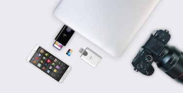 Logotrade ärikingi foto: MicroSD ja SD kaardilugeja Silicon Power Comb, valge