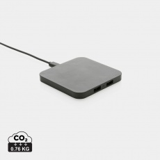 RCS taaskasutatud plastist 10 W juhtmeta laadija USB-portidega