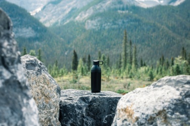 Logotrade ärikingi foto: Flow RCS taaskasutatud roostevabast terasest vaakumpudel