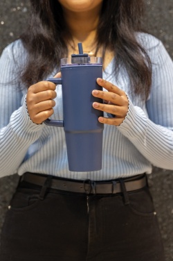 Tana käepidemega joogitops taaskasutatud plastist, 750 ml, tumesinine – detailvaade 10
