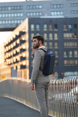 Logotrade meened pilt: Bobby Bizzi vargusvastane seljakott ja kohver