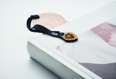 Logotrade ärikingi foto: Männipuu järjehoidja