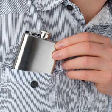 Logotrade firmakingituse foto: Roostevabast terasest puusakolb FRESNO 104 ml