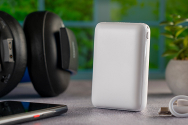 Logo trade reklaamkingituse pilt: Akupank 10 000 mAh KILLIS