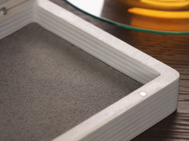 Logotrade ärikingid pilt: Puidust kast 1819121