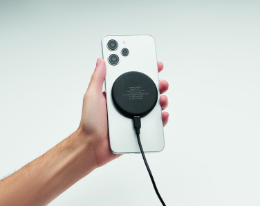 Logotrade firmakingid pilt: WERLIES 3-ühes juhtmevaba laadija 15W