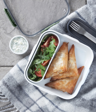 Logo trade firmakingituse pilt: Black+Blumi lõunakarp