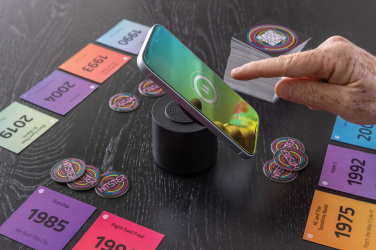 Logo trade firmakingitused foto: Magpulse RCS taaskasutatud plastist 3W kõlar magnetilise hoidikuga