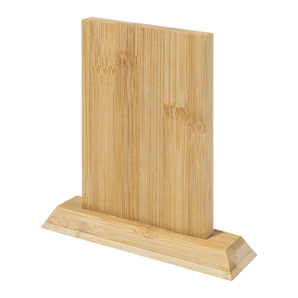 Troboo Rect – bambusest trofee, tootepilt