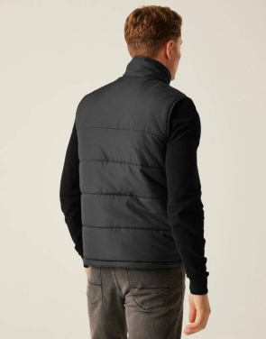Accessi isoleeritud kehasoojendaja, must/must – Regatta Professional (3)