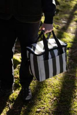 City stripe large rPET – külmakott – Sagaform (3)