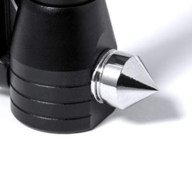 Avariihaamer Abus, Must – Makito (3)
