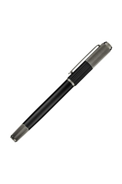 Rollerpliiats Striade must, tootepilt (2)