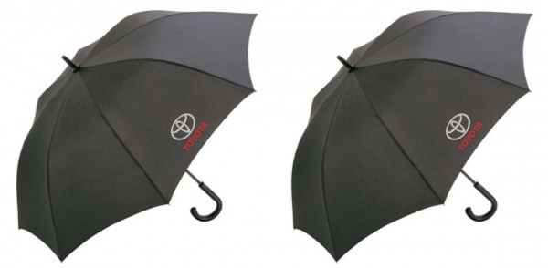 Sateenvarjot Toyotan logolla