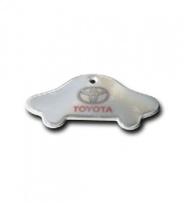 Heijastin Toyotan logolla