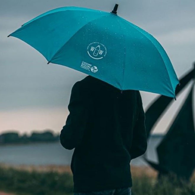 Logo trade mainoslahja kuva: Kierrätysmuovinen sateenvarjo, sininen
