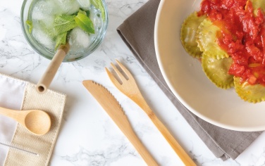 Logotrade liikelahja tuotekuva: Uudelleenkäytettävä bambuaterinsarja