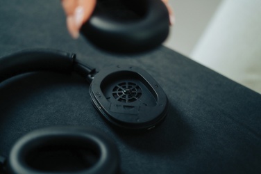 Logotrade mainostuotet kuva: Irvine RCS kierrätetyt ja korjattavat langattomat kuulokkeet