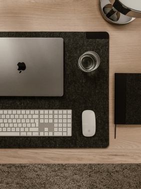 Logo trade liikelahjat mainoslahjat kuva: VINGA Albon GRS kierrätyshuopa pöytämatto