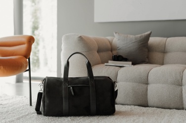 Logotrade mainoslahjat kuva: VINGA Marlow RCS -weekend bag kierrätettyä polyesteriä