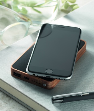 Logotrade liikelahja tuotekuva: 4000 mAh varavirtalähde