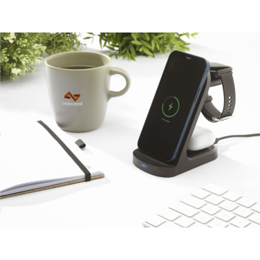 Logotrade liikelahjat kuva: Triple-Up RCS kierrätetty ABS-langaton latausteline