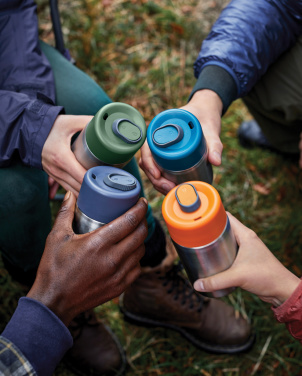 Logo trade liikelahjat mainoslahjat kuva: Musta+Blum-eristetty matkamuki ruostumatonta terästä