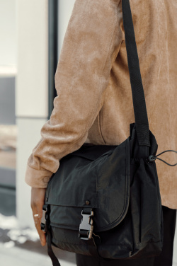 Logotrade liikelahjat mainoslahjat tuotekuva: KENTO URBAN RCS rNylon 15,6 tuuman olkalaukku