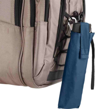 FARE SlimLite® Adventure litteä minisateenvarjo karbiinihakalla varustetussa kotelossa logolla, tummansininen – yksityiskohtakuva 3