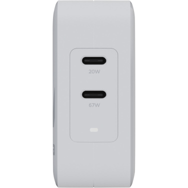 Xtorm XVC2067 -matkalaturin etupuoli ja kaksi USB-C-porttia