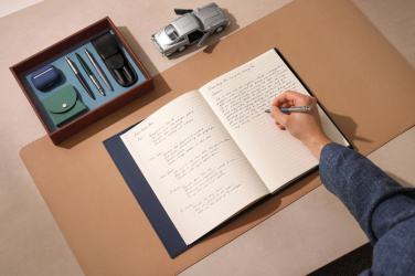 Parker JOTTER XL -kynä, käyttökuva