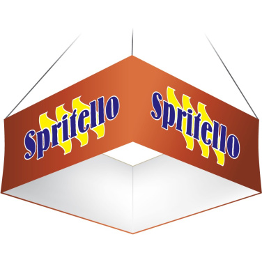 Neliönmuotoinen riippuva messukyltti oranssilla logolla ja ripustusvaijereilla