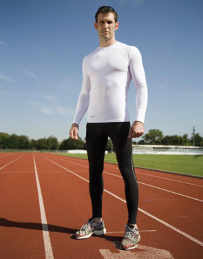 Miesten Bodyfit-aluskerrosleggingsit, musta – Spiro (3)