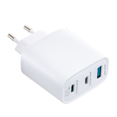 Kolmipaikkainen GaN-USB-laturi REEVES-LIMA, 65 W