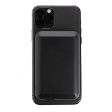 Batterie externe magnétique de 5000 mAh avec charge sans fil de 5 W — vue de détail (3)