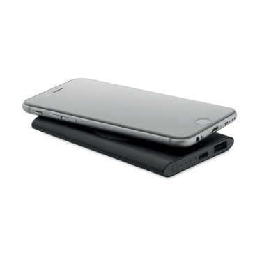 Batterie externe de 5000 mAh avec charge de 15 W — noir — image du produit (3)