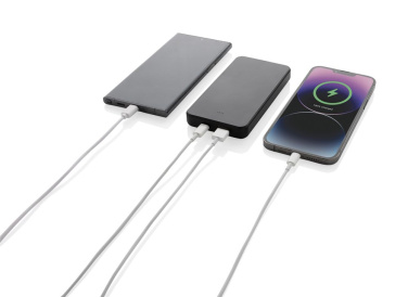 Batterie externe Boostcore 10 000 mAh en plastique recyclé RCS avec USB-C — noir — vue de détail (2)