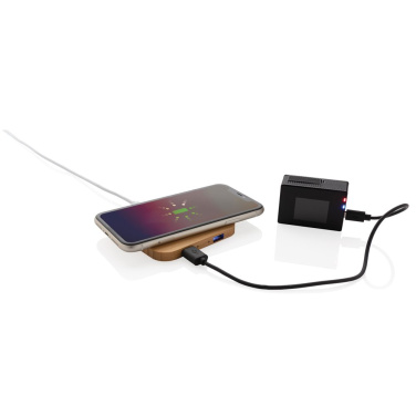 Chargeur sans fil de 5 W en bambou avec USB — marron — vue de détail (3)