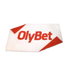 Olybet pirties rankšluostis su į raštą įaustu logotipu