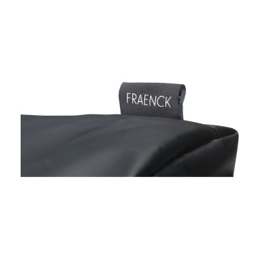 „Fraenck Willem“ kuprinėStock/deliveryStock status:unknownQty in supplier stock:-Low stock warning amount:0Delivery time:7 daysMinimum quantity:3ParametersBränd:-Värv:-Materjal:taaskasutatud purjeriie; taaskasutatud polüesterSuurus:-Hind:-Sugu:-Päritoluma