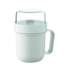 450 ml talpos PP puodelis kelyje