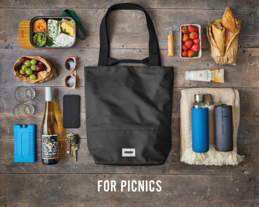 Logotrade reklaminiai produktai nuotrauka: „Black+Blum“ 16 litrų talpos izoliuotas krepšys / aušintuvas