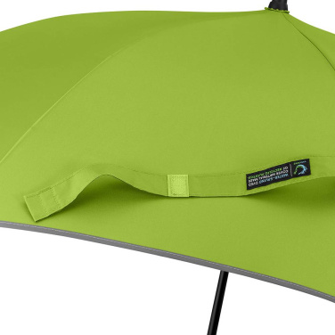 FARE® Windmatic® vidutinio dydžio automatinis skėtis su atšvaitiniu apvadu su logotipu, laimo žalia (waterSAVE®) – detalės vaizdas 9