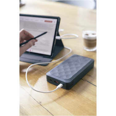 Xtorm FS520 20 000 mAh išorinė baterija – juoda, įkrauna planšetę