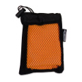 R-PET vėsinamasis rankšluostis 30x80 cm, juoda / oranžinė