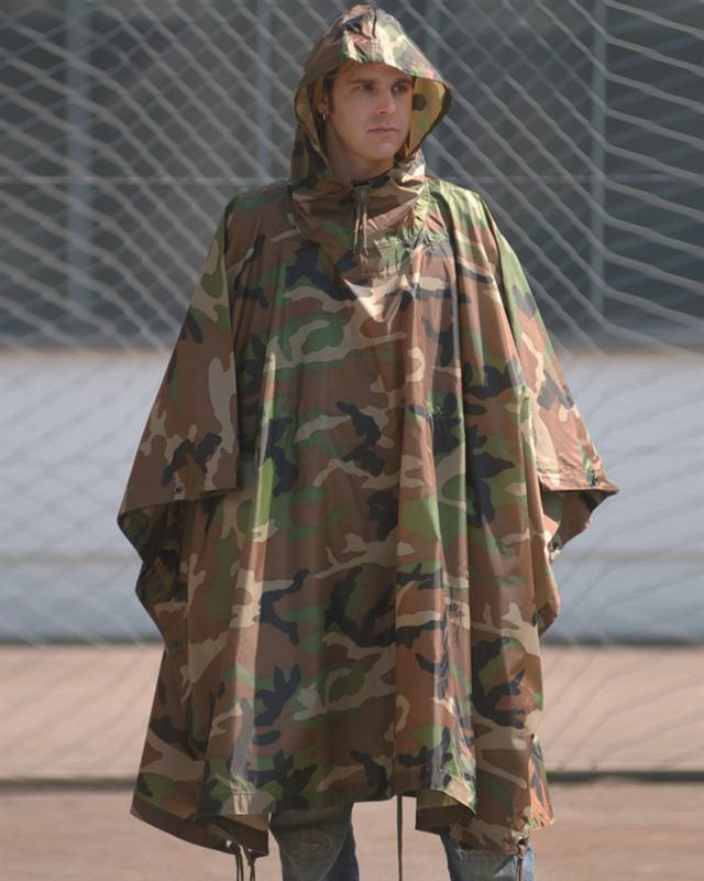 Poncho Pe Ripstop 780gr. Woodlands – Mil-Tec