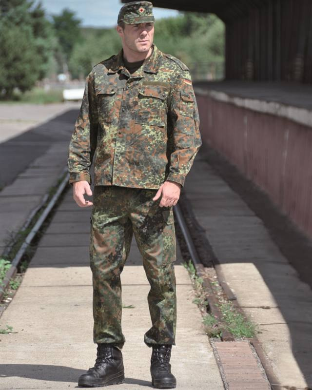 Vokiečių armijos lauko kelnės su sunkiomis „Flecktarn“ danga – Mil-Tec