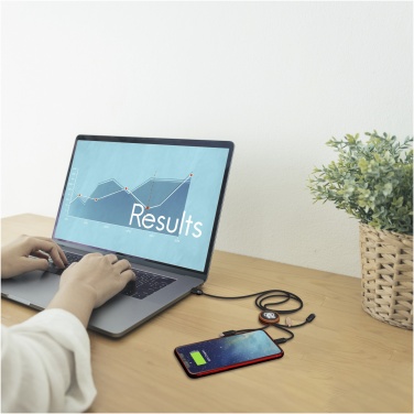 Logotrade logo dāvanas foto: SCX.design C36 3-in-1 rPET apgaismojuma logotips pagarināts uzlādes kabelis ar apaļu bambusa korpusu