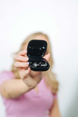 Logotrade dāvanas foto: Lakewood RCS pārstrādātas un labojamas bezvadu austiņas