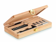 21 gab. instrumentu komplekts bambusa maciņā